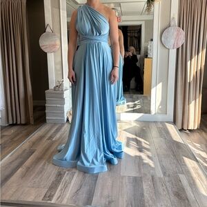 Elegant Blue Evening Gown